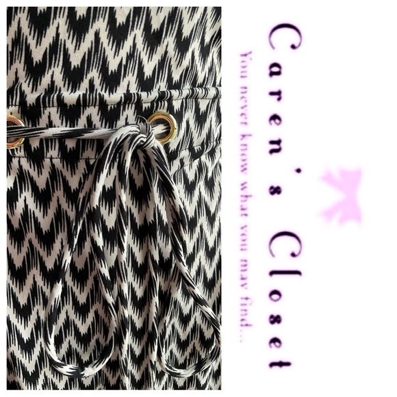 Calvin Klein Black & White Chevron Print Butterfly Sleeve Dress / Tunic. - Picture 3 of 6